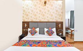 Fabhotel Down Town